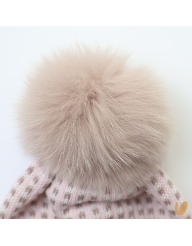 Wool hat with pompon