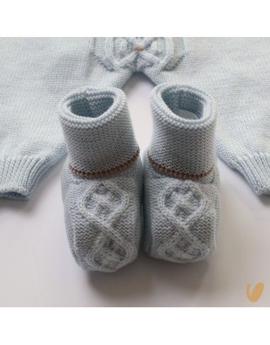 Complete in pure wool