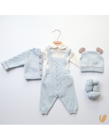 Complete in pure wool