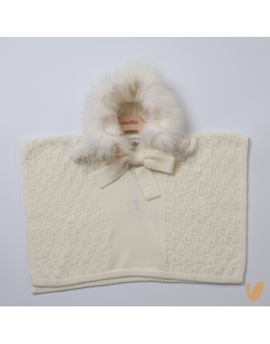 Mantella in wool and fur