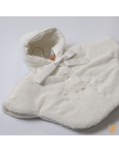 Mantella in ecopelliccia Cappotto e Giubbino