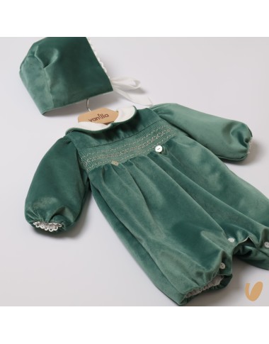 Armchair with velvet headset