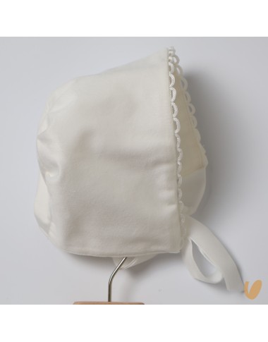 Armchair with elegant headset