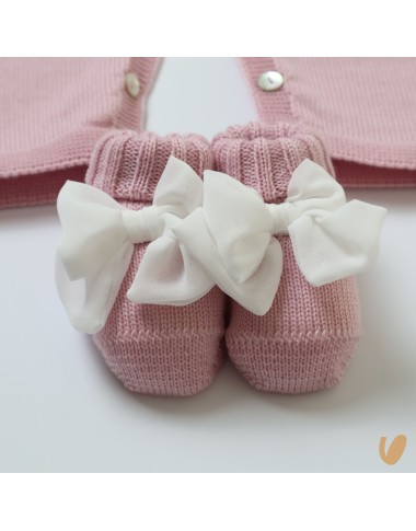 Complete birth in wool heart