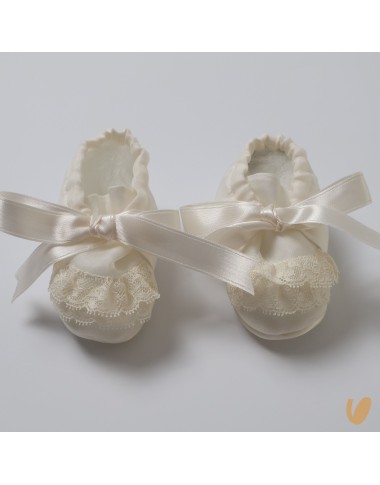 Silk and lace shoes