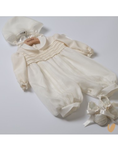 Complete in pure silk