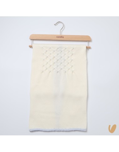 Bee nest wool blanket