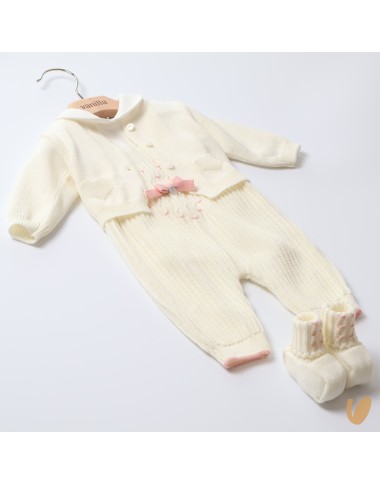 Complete birth heart in wool