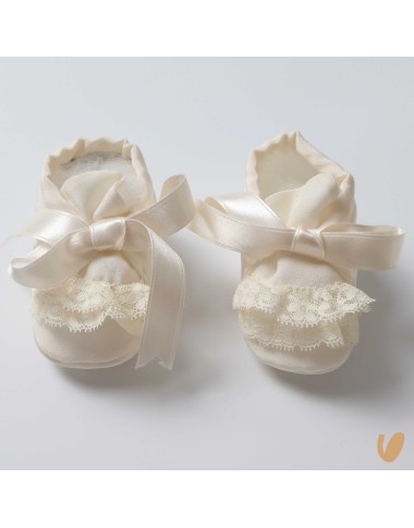 Silk and lace shoes
