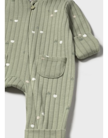 Handsuits and closing feet