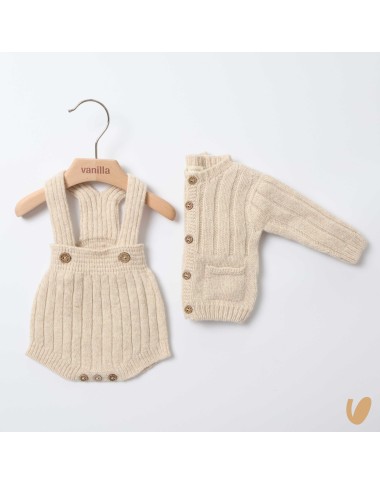 Dungarees and cardigans in Merinos wool