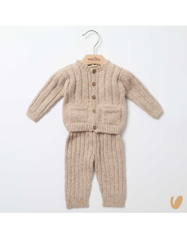 Dungarees and cardigans in Merinos wool