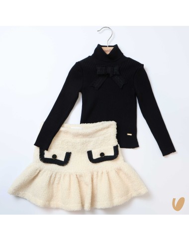 Complete knit and skirt
