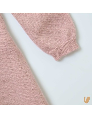 Wool dress and cashmere kitten