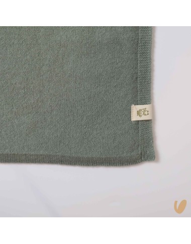 Wool and cashmere blanket