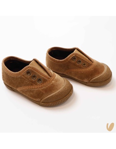 Slip on velvet shoes