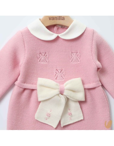 Flat and embroidery wool suit