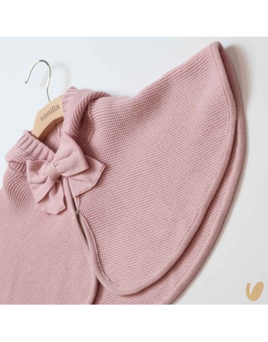 Mantella with wool bow