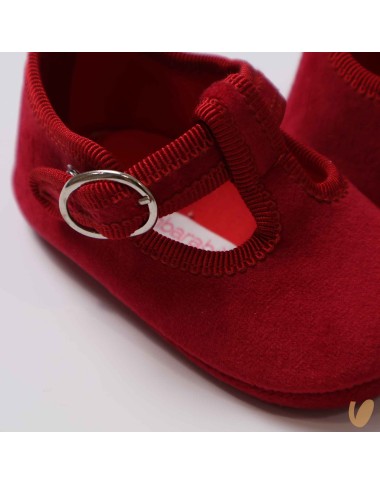 Scarpine velvet eyelets