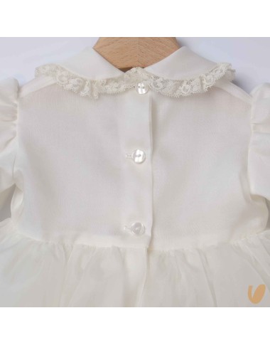 Dress in silk or lace organ