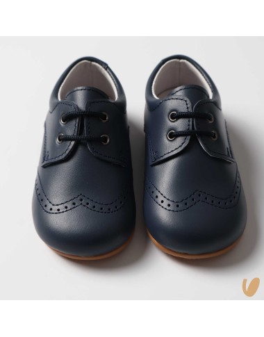 Leather lace-up shoes