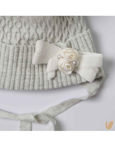 Cappello con fiori e pom pom Accessori
