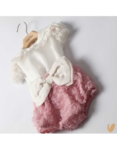 Silk shirt and bow culotte