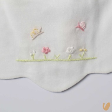 Bavetta ricamata a mano Mussole e Bavette