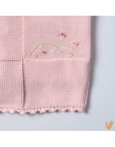 Blanket in embroidered cotton thread