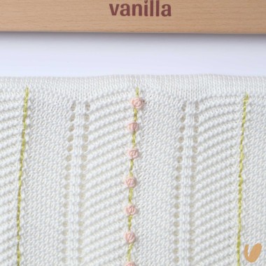 Coperta in filo di cotone ricamo roselline Coperte e Lenzuola