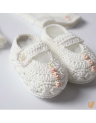 Complete birth embroidered wire