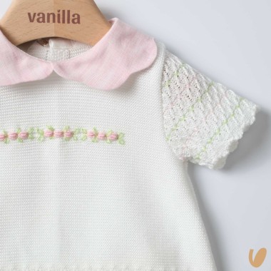 Completo in filo ricamo roselline Completo e Pagliaccetto