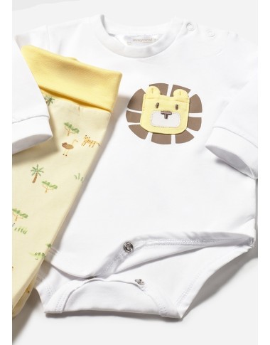 Complete body gaitina and hat