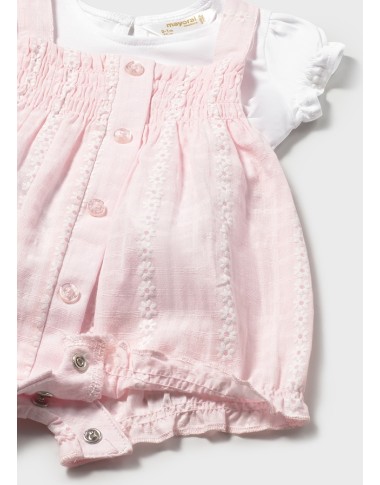 Complete shirt and daisies dungarees