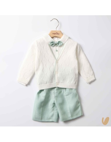 Elegant linen and wire complete