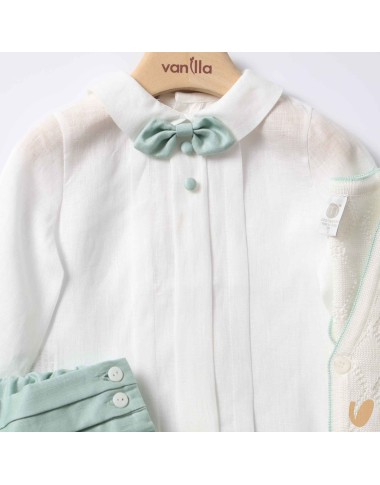 Elegant linen and wire complete