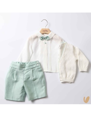 Elegant linen and wire complete