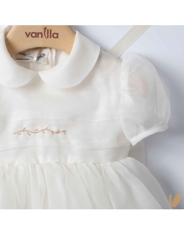 Dress and headphone in silk and roses