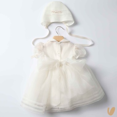 Abito e cuffia in seta e roselline Battesimo