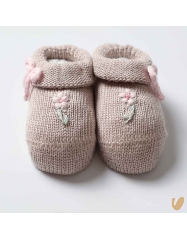 Shoes and daisies hat