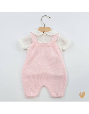 Tulips and sweater dungarees in cotton wire