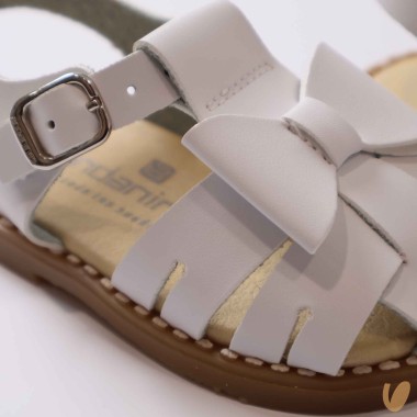 Ragnetto in pelle fiocco Sandali 19/32