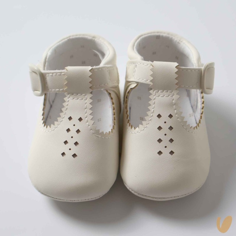 Scarpine occhielli                     Culla LUI 15/20