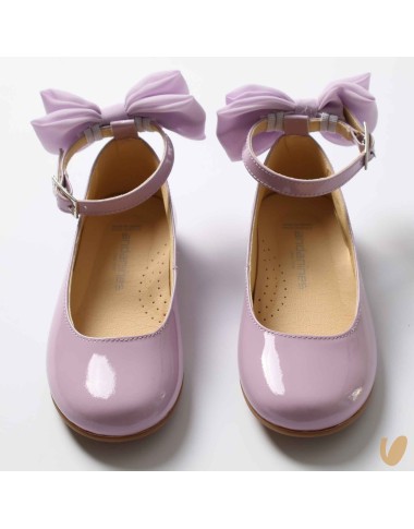 Ballerina in paint with bow