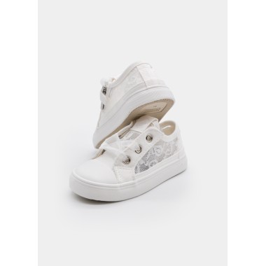 Sneakers in pizzo Sneakers 18/32