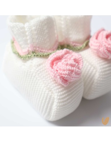 Babbles in rose thread