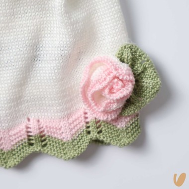 Cappello in filo rosa Cappello e Babbucce