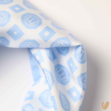 Foulard in seta orlato a mano Sciarpa e Scaldacollo