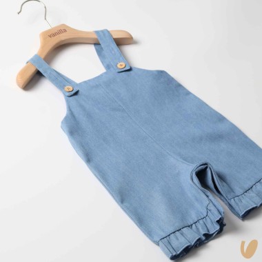 Salopette in chambray T-Shirt e Salopette