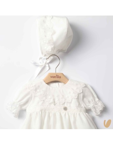 Long dress and baptismal headphone